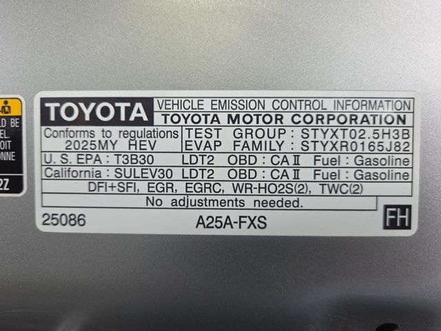 Used 2025 Toyota RAV4 XSE w/ Weather Package AWD/4WD image 22