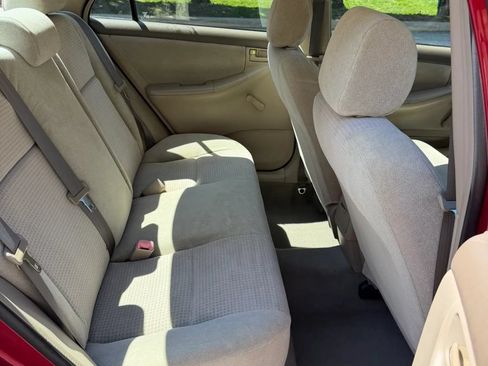 Used 2006 Toyota Corolla LE FWD image 9