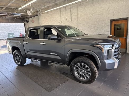 Used 2025 Toyota Tundra Limited image 1