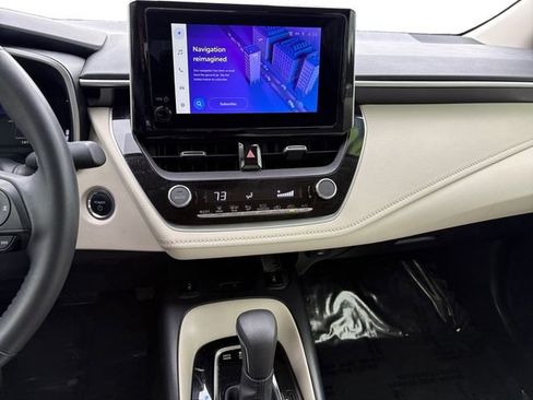 Used 2024 Toyota Corolla XLE image 5