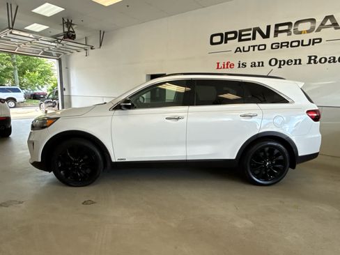 Used 2020 Kia Sorento S AWD/4WD image 3