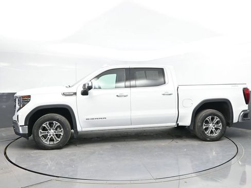 Used 2025 GMC Sierra 1500 SLT AWD/4WD image 6