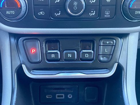 Used 2019 GMC Terrain SLT image 15