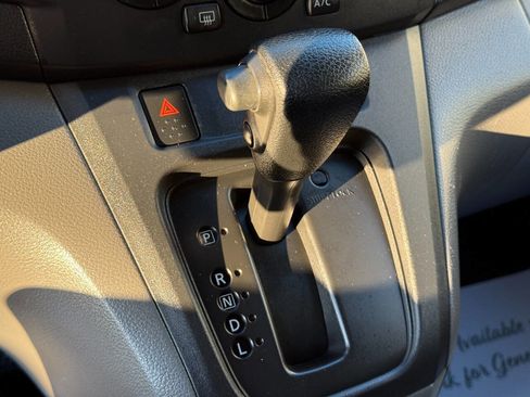 Used 2020 Nissan NV200 SV w/ Sliding Glass Door Package image 20