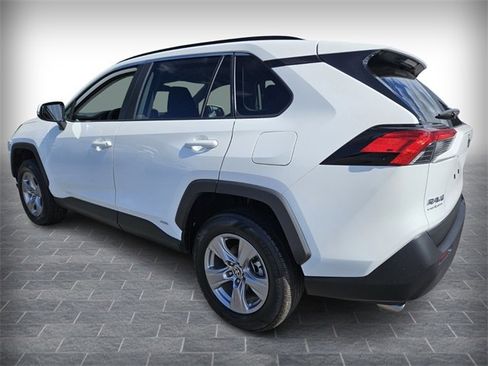 Used 2024 Toyota RAV4 XLE image 5