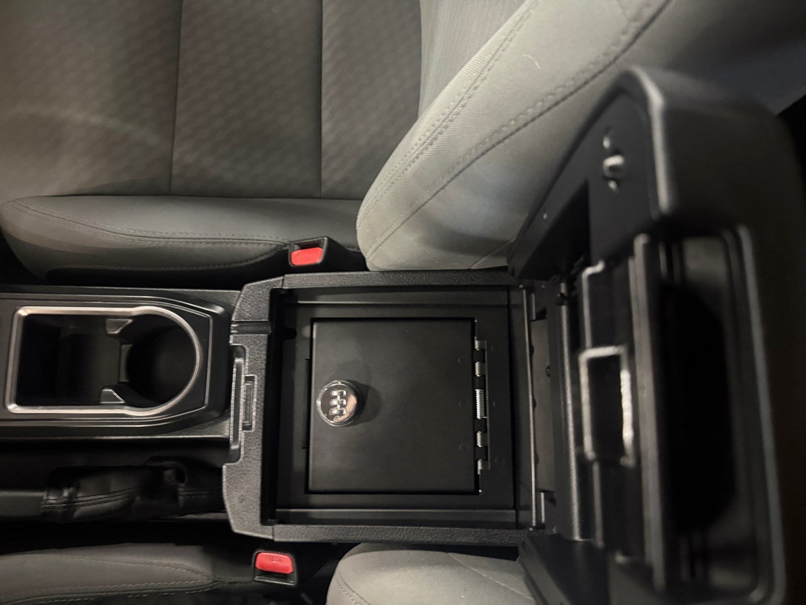 Used 2022 Toyota Tacoma SR AWD/4WD image 28