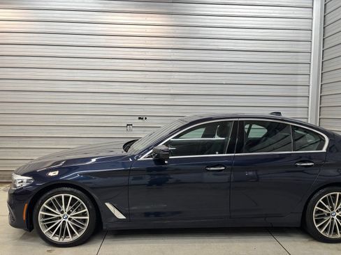Used 2017 BMW 530i xDrive AWD/4WD image 3
