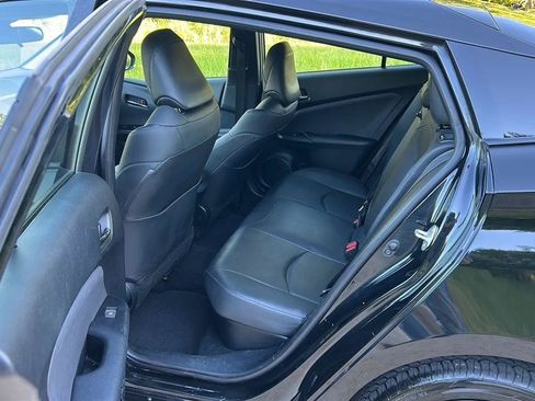 Used 2016 Toyota Prius Three Touring FWD image 43