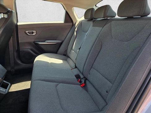 Used 2025 Kia K4 FWD image 17