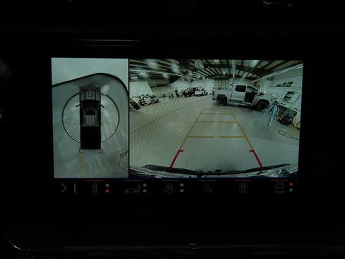 Used 2025 GMC Sierra 2500 Denali w/ Denali Reserve Package image 37