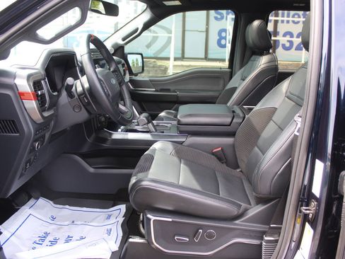 Used 2022 Ford F150 Raptor w/ Equipment Group 801A High AWD/4WD image 26