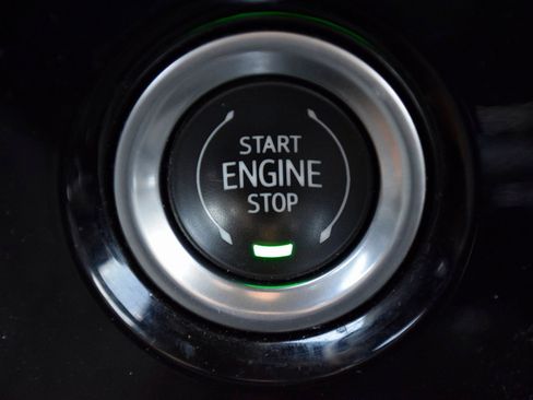 Used 2022 GMC Sierra 1500 SLT w/ SLT Convenience Package image 16