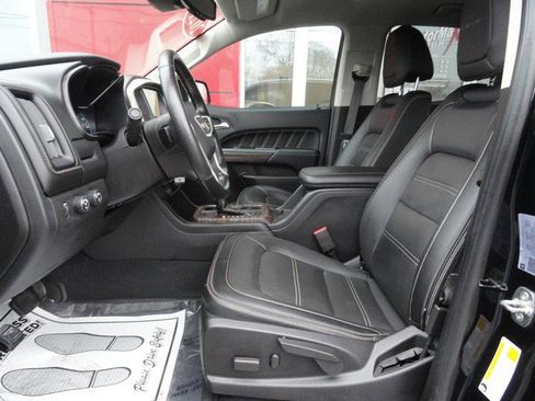 Used 2021 GMC Canyon Denali image 9