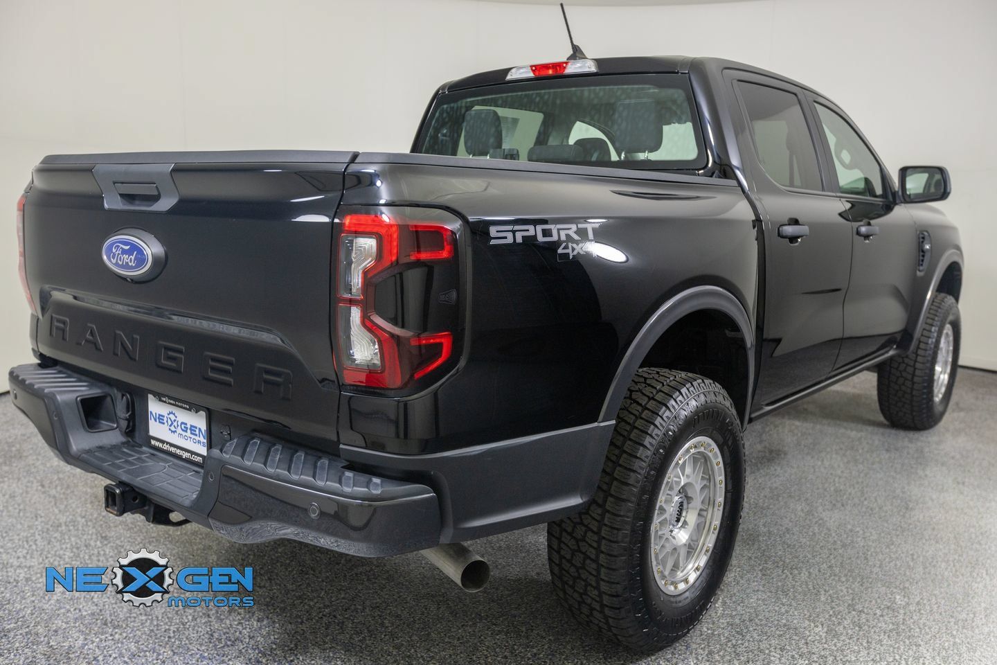Used 2024 Ford Ranger XLT w/ Advanced Towing Package AWD/4WD image 35