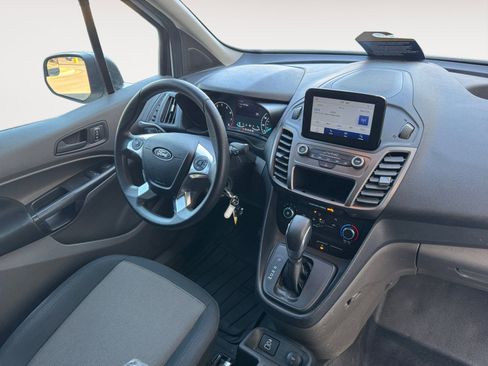 Certified 2022 Ford Transit Connect XL image 10
