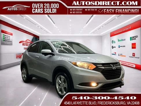 Used 2017 Honda HR-V EX image 1