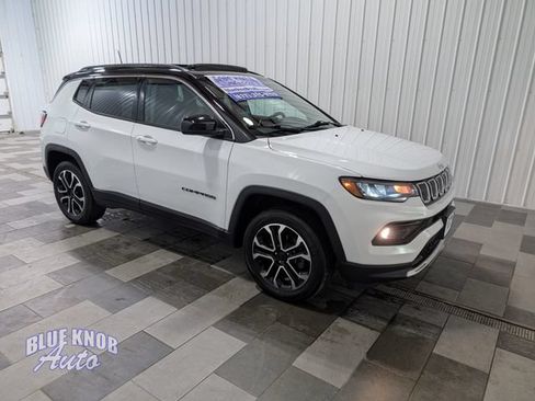 Used 2022 Jeep Compass Limited w/ Sun and Sound Group AWD/4WD image 5