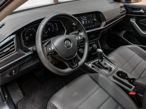Used 2021 Volkswagen Jetta SEL FWD image 3