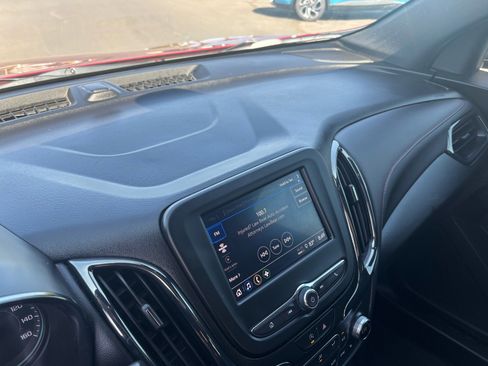 Used 2022 Chevrolet Equinox RS AWD/4WD image 12