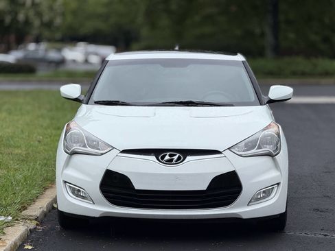 Used 2014 Hyundai Veloster w/ Style Package 02 image 4