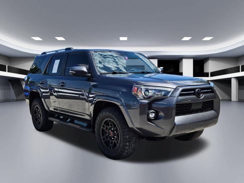 Used 2023 Toyota 4Runner SR5 Premium w/ Moonroof Package AWD/4WD image 8