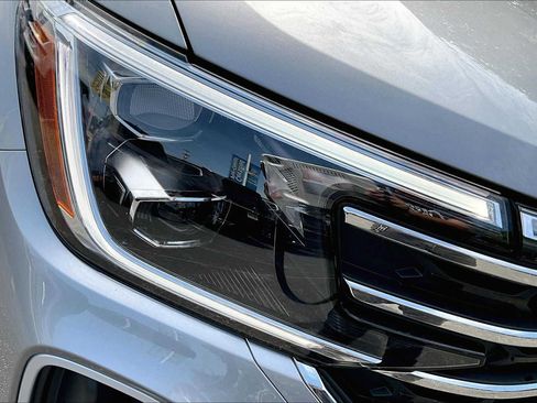 New 2026 Volkswagen Atlas SE image 13