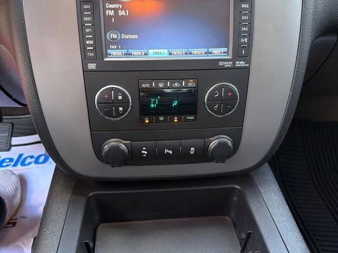 Used 2013 Chevrolet Silverado 1500 LTZ w/ LTZ Plus Package AWD/4WD image 13