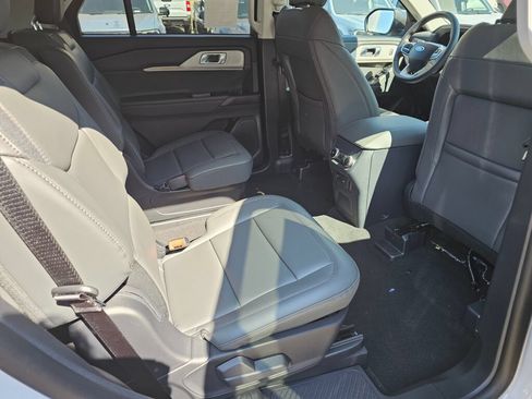 New 2026 Ford Explorer Active w/ Active Comfort Package AWD/4WD image 13