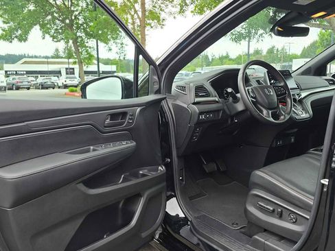 Used 2025 Honda Odyssey Sport-L image 22