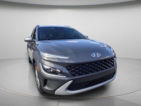 Certified 2023 Hyundai Kona SEL w/ Convenience Package FWD image 3