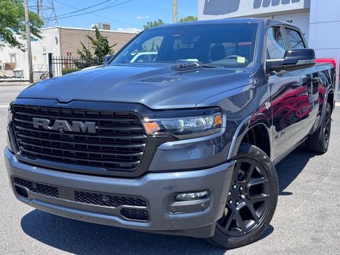New 2026 RAM 1500 Laramie AWD/4WD image 3