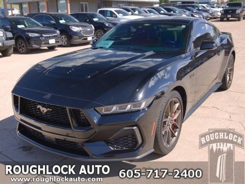 Used 2024 Ford Mustang GT Premium RWD image 1