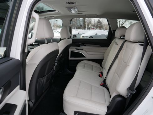 Certified 2021 Kia Telluride EX w/ Towing Package image 35