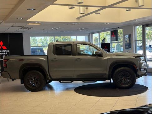 Used 2026 Nissan Frontier PRO-4X w/ Pro-4x Convenience Package AWD/4WD image 4