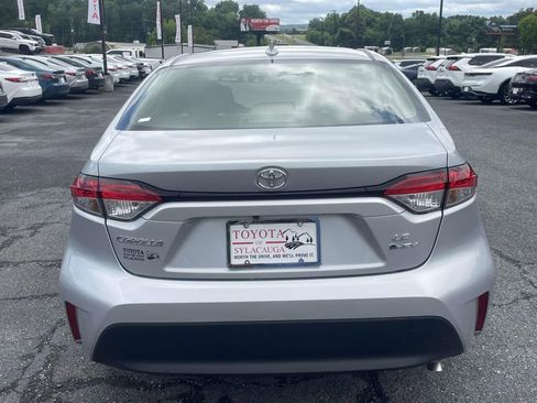 Used 2026 Toyota Corolla LE FWD image 3