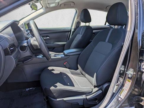 Used 2024 Nissan Sentra SV FWD image 15