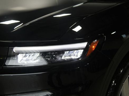 New 2026 Honda Prologue EX image 2