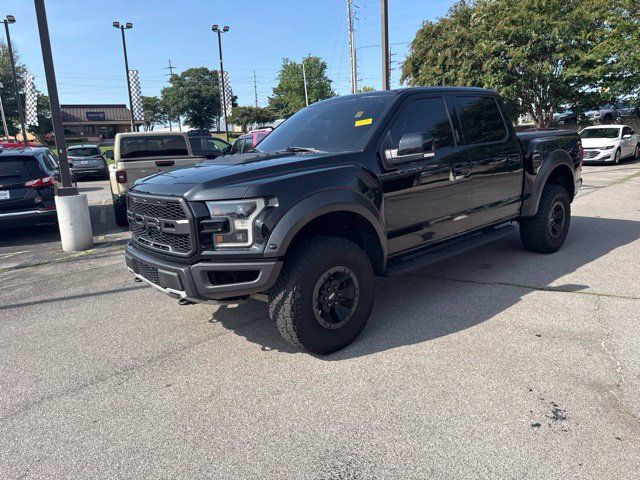Used 2018 Ford F150 Raptor w/ Equipment Group 802A Luxury AWD/4WD image 7