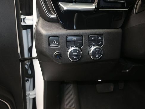 Certified 2024 GMC Sierra 1500 SLT AWD/4WD image 12