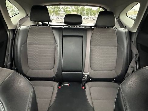 Used 2023 Kia Seltos S FWD image 28
