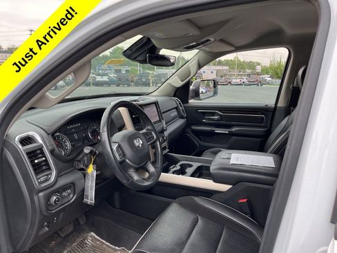 Used 2022 RAM 1500 Laramie AWD/4WD image 2