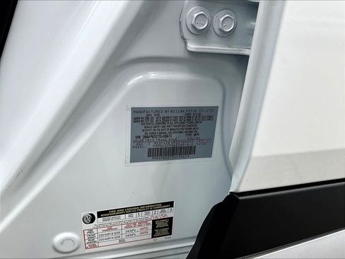 Used 2025 Nissan Kicks SR w/ SR Premium Package image 36