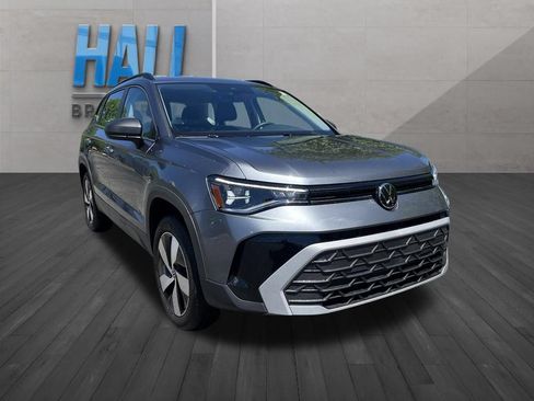 Certified 2025 Volkswagen Taos S AWD/4WD image 8