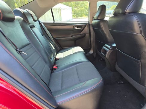 Used 2017 Toyota Camry SE w/ Protection Package (Q2) FWD image 22