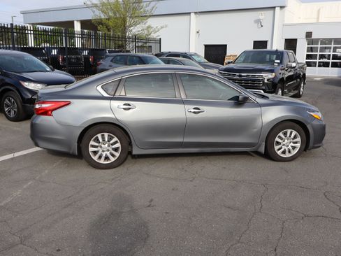 Used 2017 Nissan Altima 2.5 S w/ Power Driver Seat Package image 22