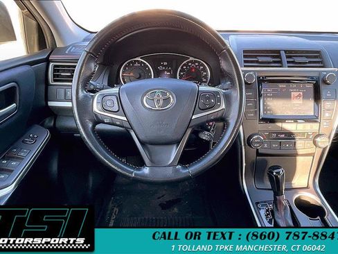 Used 2016 Toyota Camry XSE w/ Moonroof Package image 5