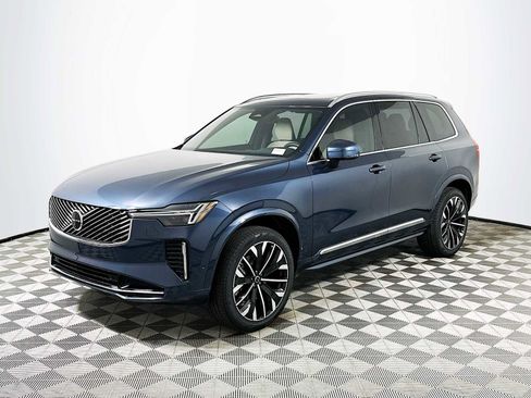 New 2026 Volvo XC90 B5 Plus image 3