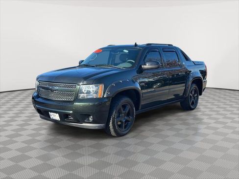 Used 2013 Chevrolet Avalanche LTZ image 7