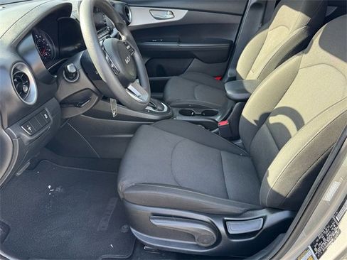 Used 2023 Kia Forte LXS image 7