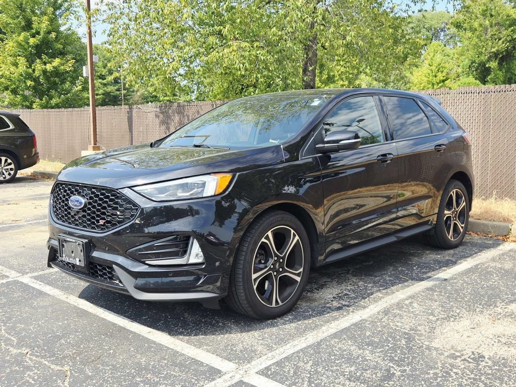 Used 2020 Ford Edge ST w/ Equipment Group 401A AWD/4WD image 4